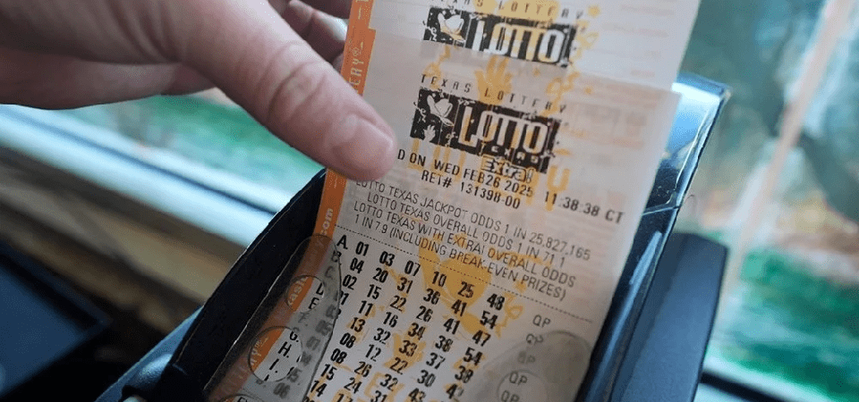 Texas Lottery Couriers Push Back After Senate Advances Ban